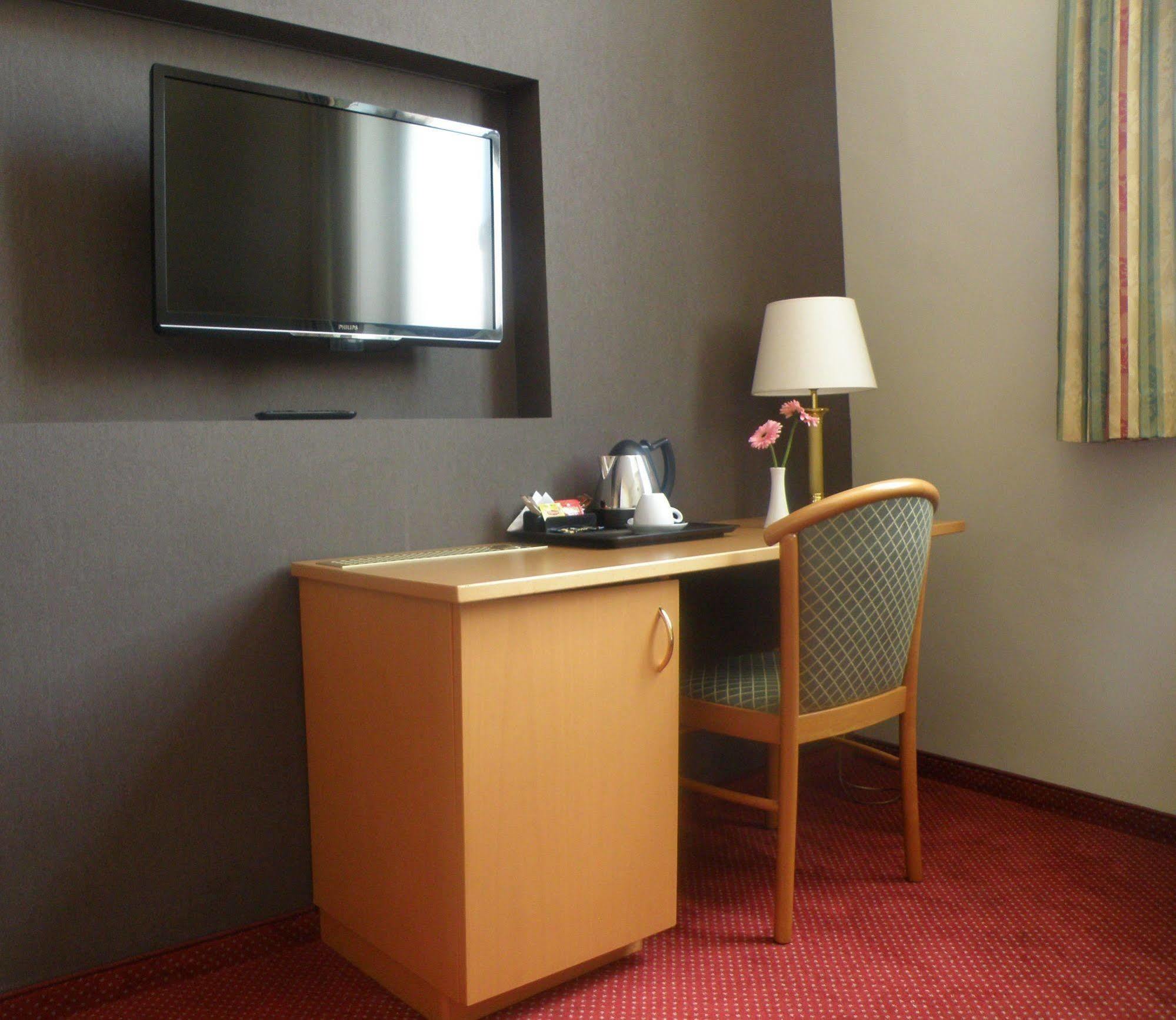 Albion Hotel Ieper Luaran gambar