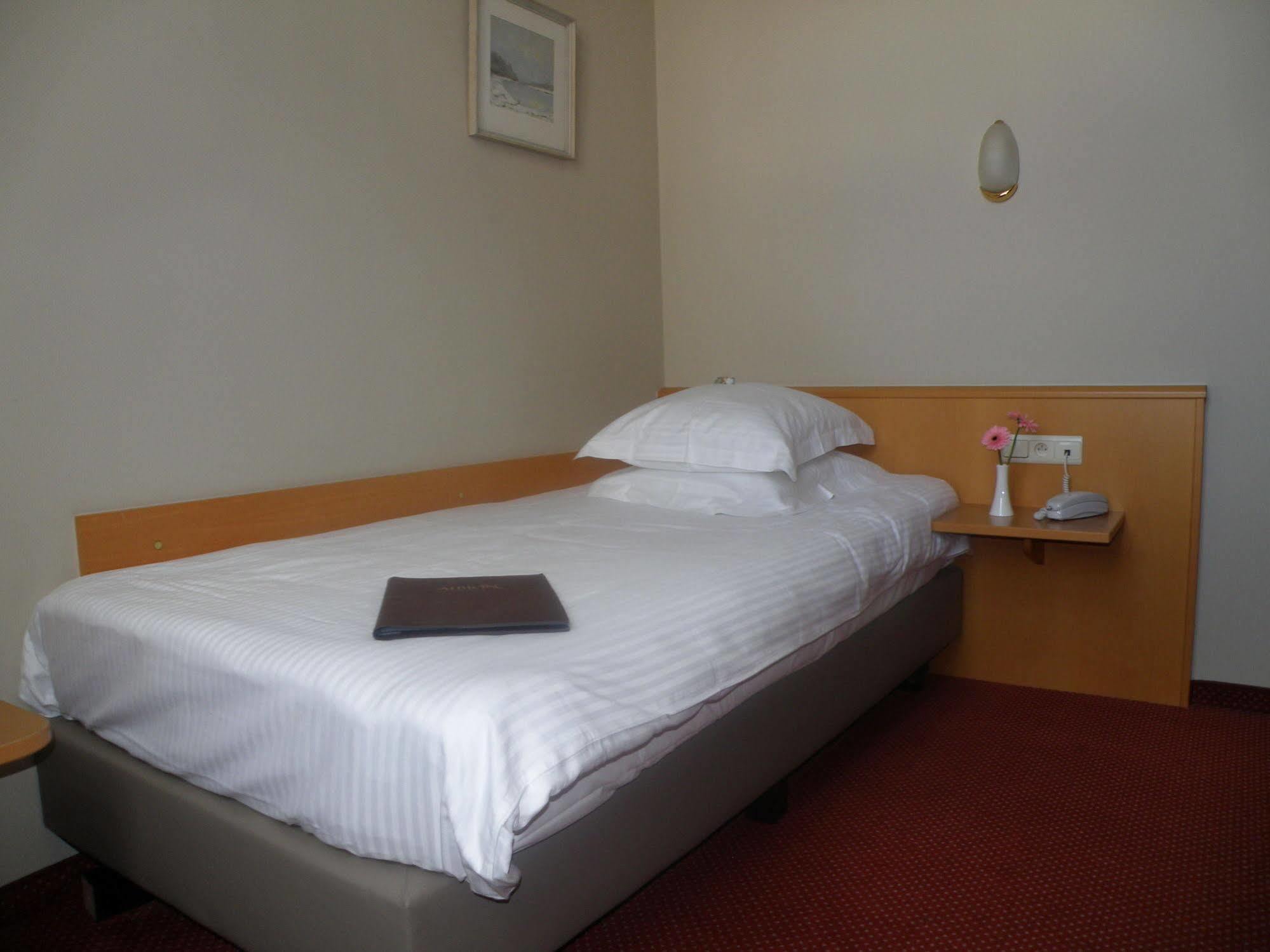 Albion Hotel Ieper Luaran gambar