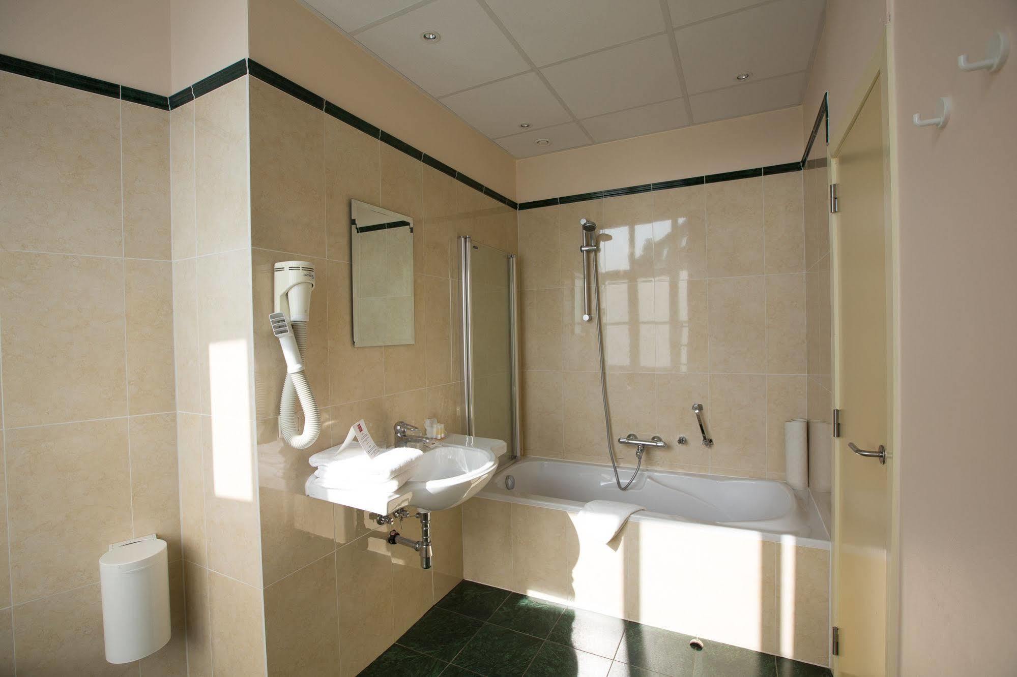 Albion Hotel Ieper Luaran gambar